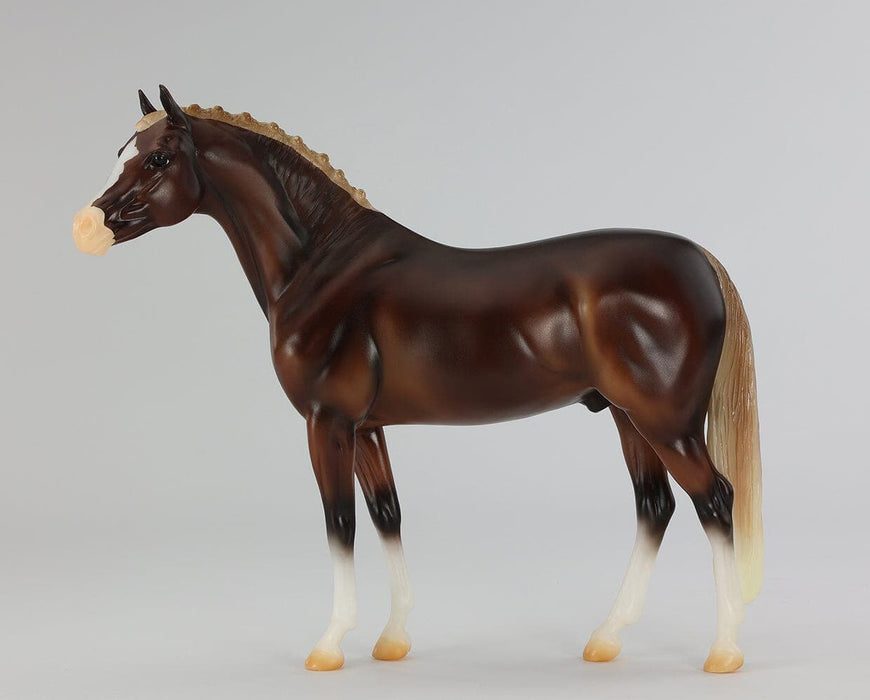 Mouse | 2023 Breyer WinterFest Model - left side