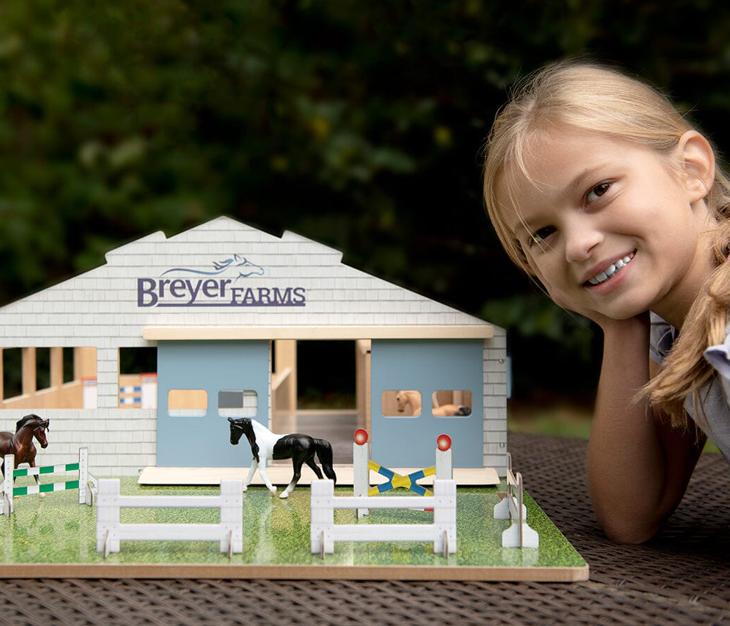 Shop the Stablemates collection - girl with Deluxe Stable Set