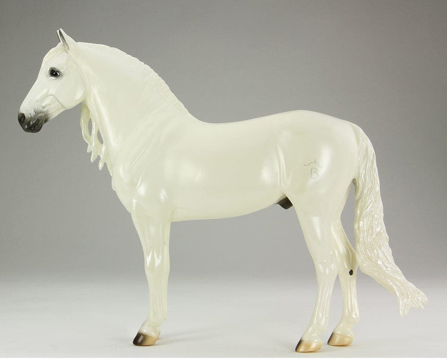 TB Trueno | 2023 Breyer WinterFest Model - facing left