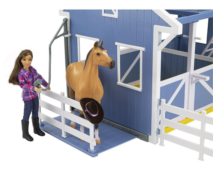 Deluxe Country Stable with Horse & Wash Stall Model Breyer 