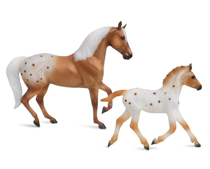 Effortless Grace Horse & Foal Set