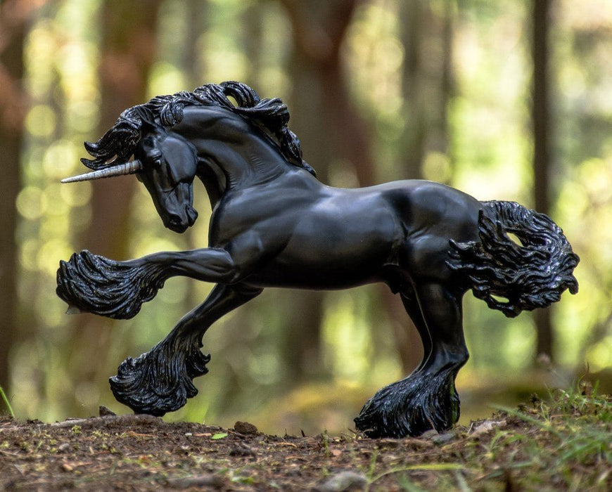 Obsidian Model Breyer 