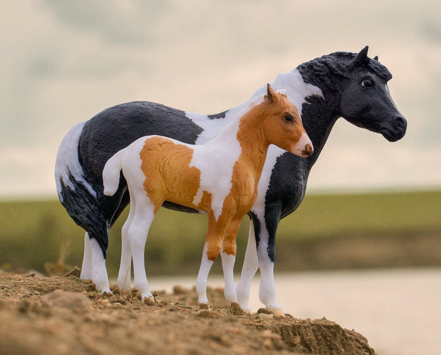 The Phantom & Misty Gift Set Model Breyer 