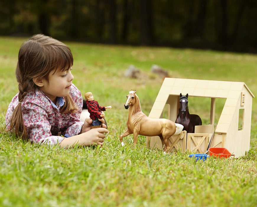 Wood Stable Model Breyer 